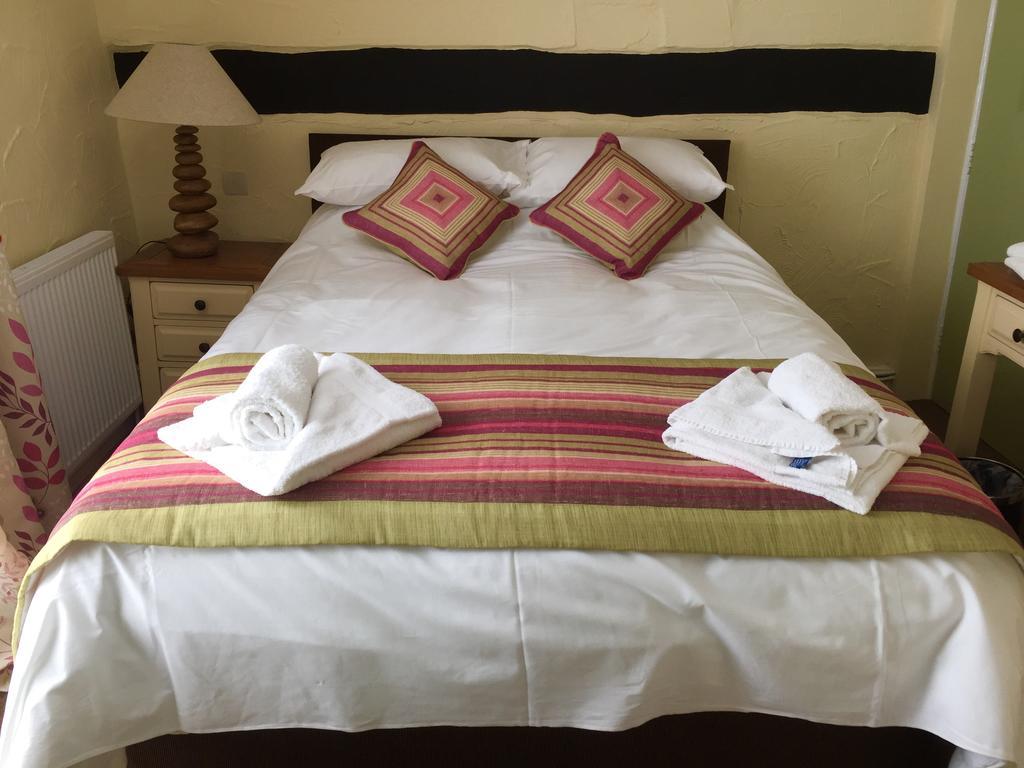The Talbot Hotel Cleobury Mortimer المظهر الخارجي الصورة