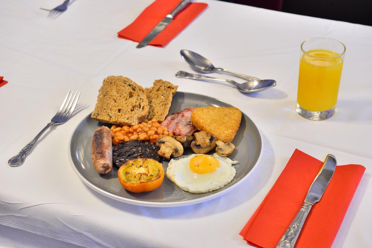 The Talbot Hotel Cleobury Mortimer المظهر الخارجي الصورة