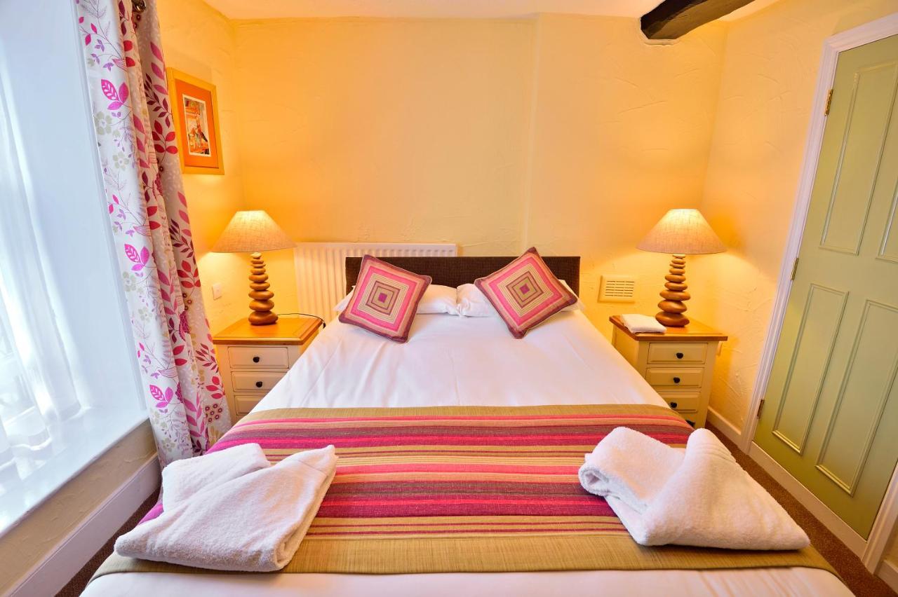 The Talbot Hotel Cleobury Mortimer المظهر الخارجي الصورة